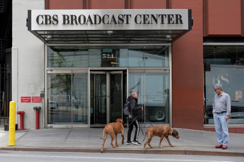 Cbs et viacom pries de fusionner