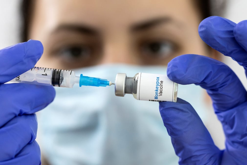 La vaccination n'est pas nécessaire contre le mpox pour les voyageurs dans les pays à risque, ont indiqué ce mardi, les autorités de santé françaises.