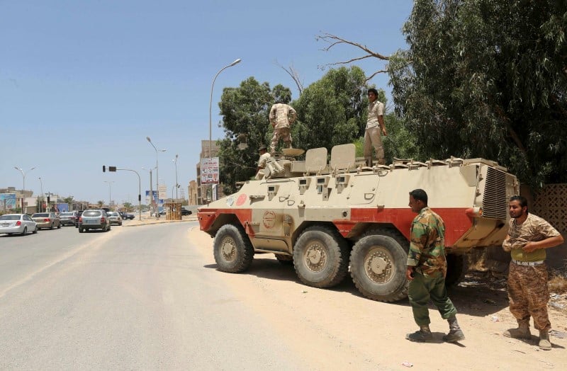 Poursuite des combats à Benghazi, en Libye