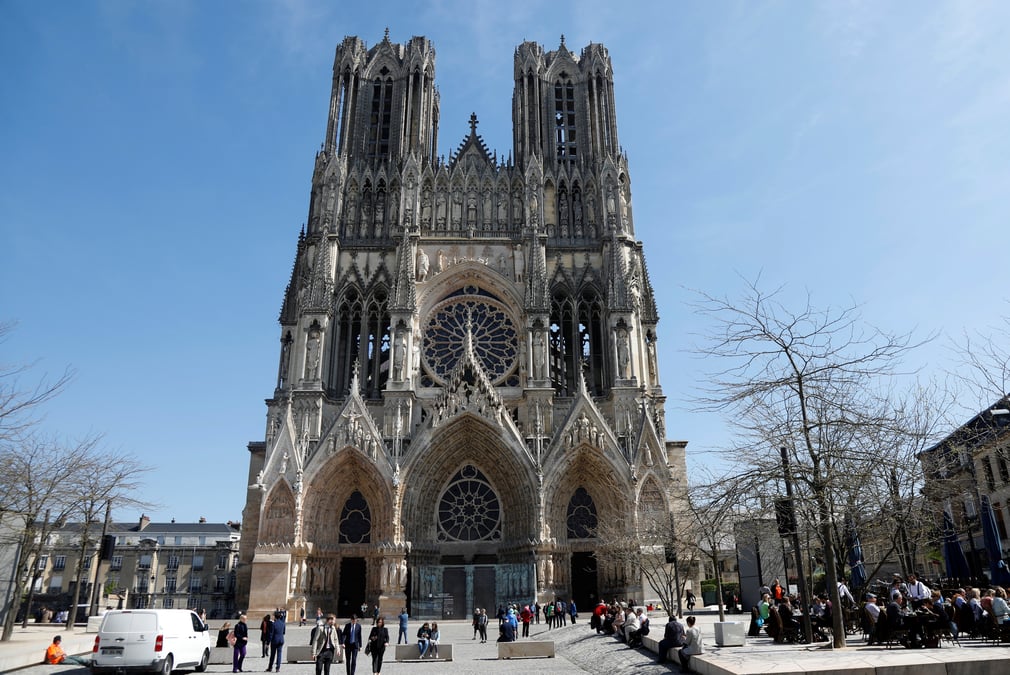 France: une "nouvelle jauge" pour les lieux de culte definie d'ici jeudi