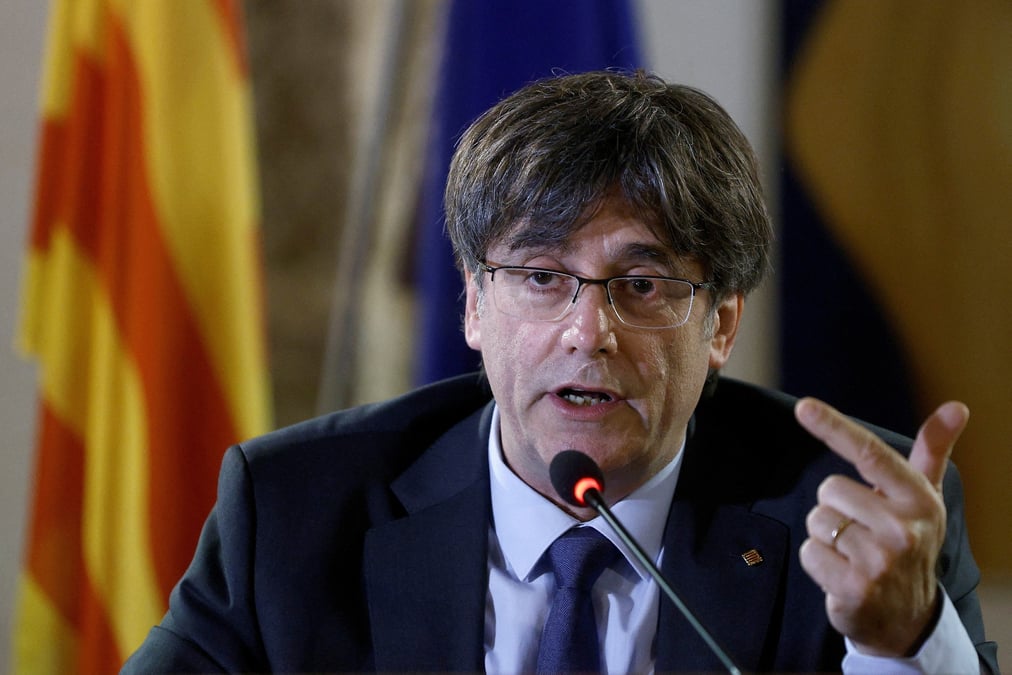 Photo d'archives de carles puigdemont, ancien president de catalogne