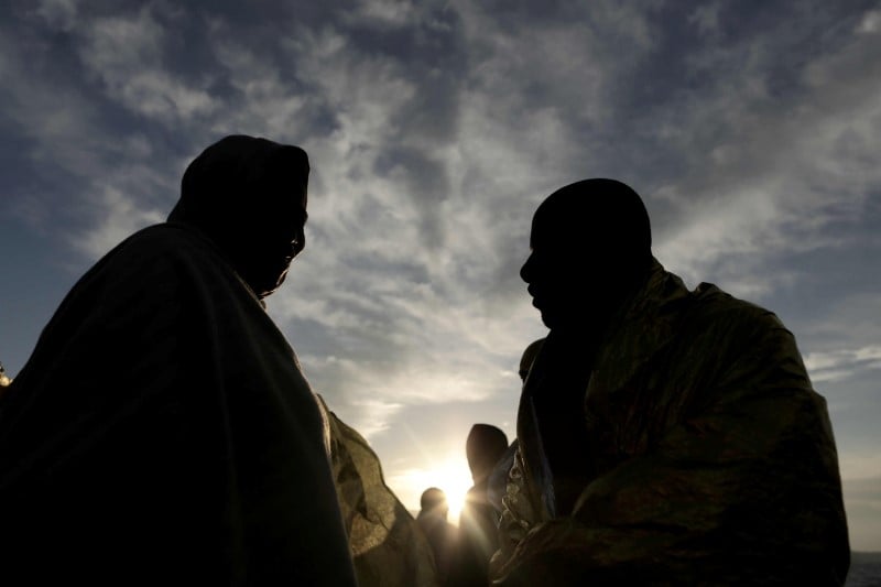 Large sauvetage de migrants en mediterranee