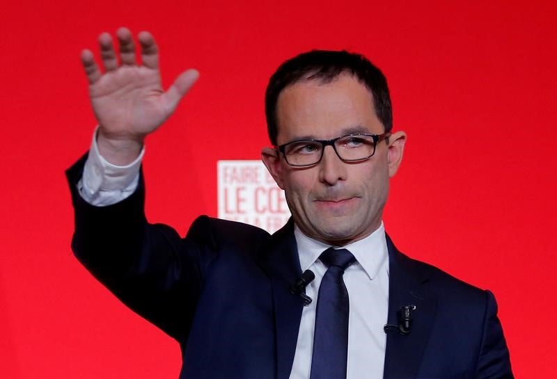 Hamon soutient les adversaires de valls et el khomri