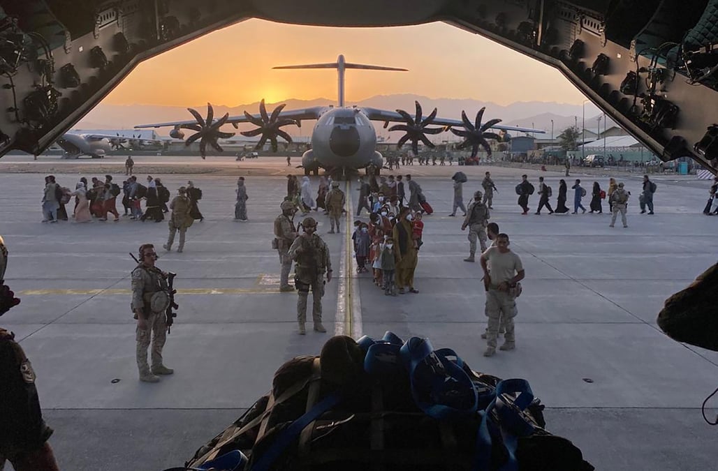 Afghanistan: "on a fait le maximum", dit le representant de l'otan