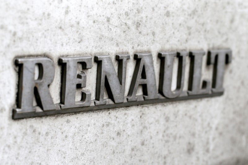 Renault a suivre a paris
