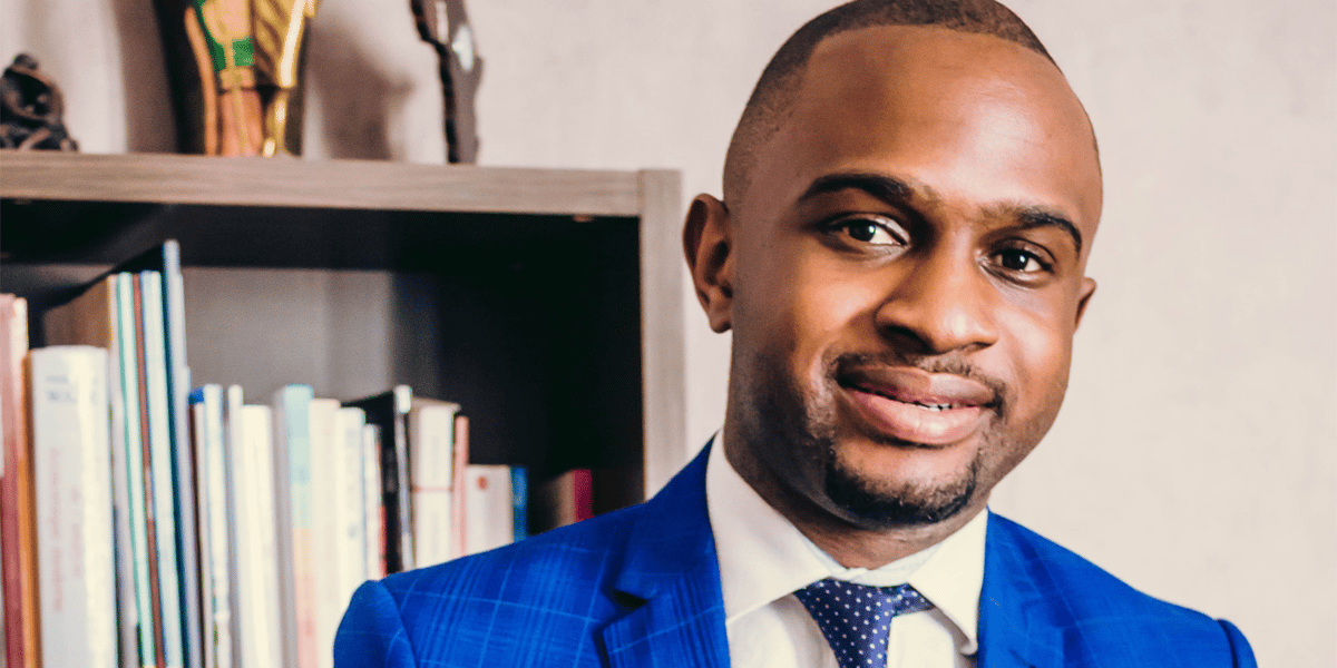 Tido Adokou, Compliance Officer.