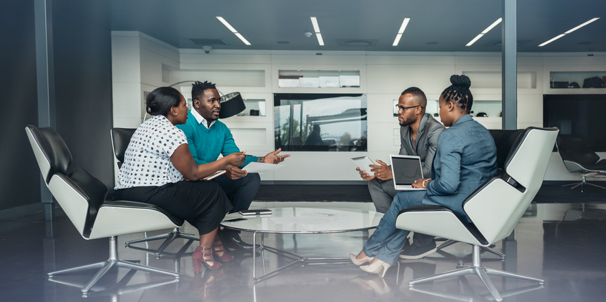 La jeunesse africaine innove pour l'énergie startup pme équipe rh ressources humaine