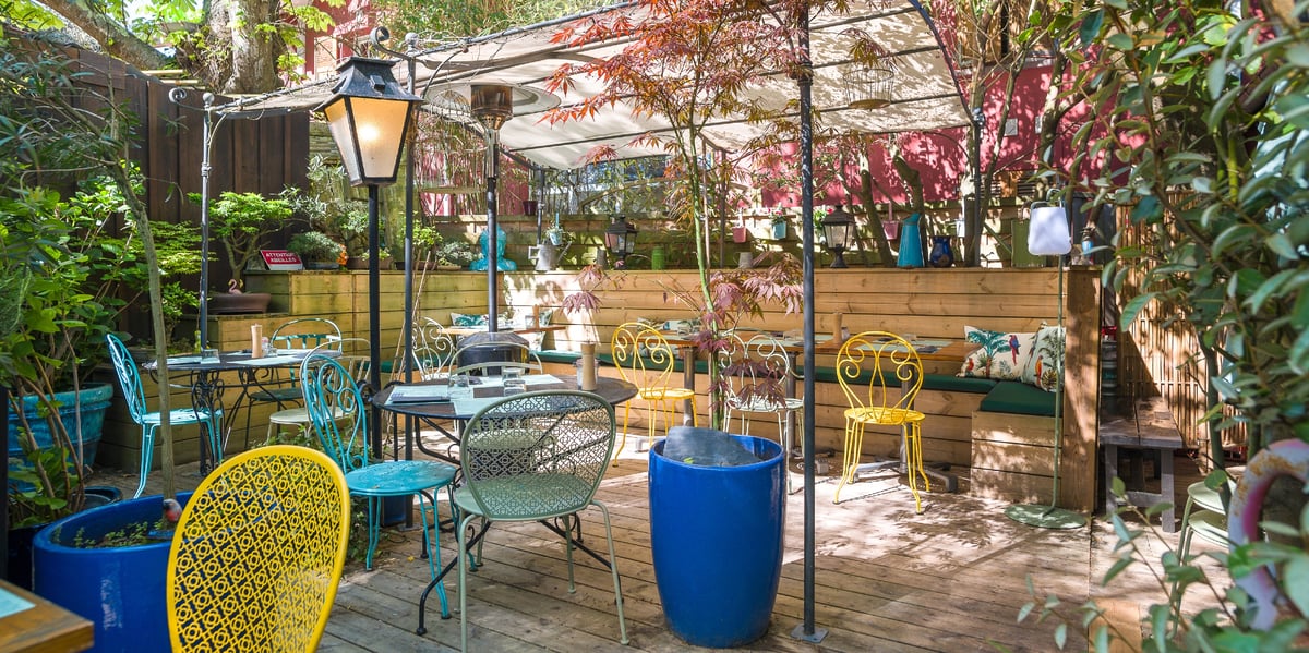 La fréquentation et le panier de moyen du restaurant "Le Jardin", à Arcachon (Gironde) sont en nette baisse pour cette saison estivale 2025.