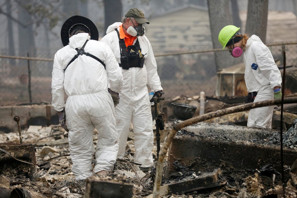 En californie, le bilan du "camp fire" s'alourdit a 71 morts