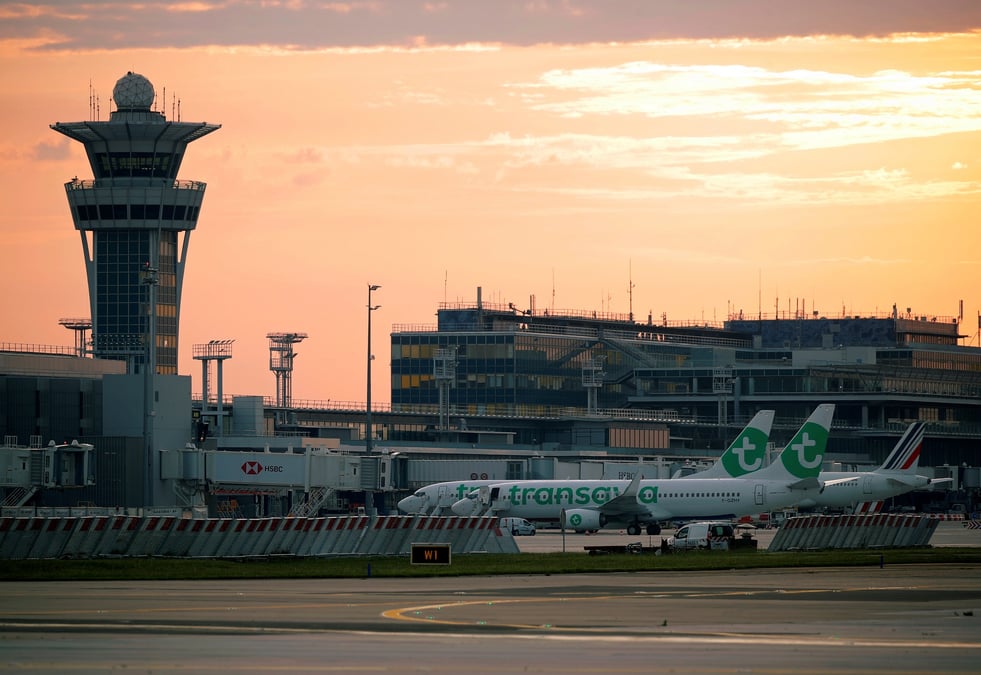 Les accès à Orly vont être profondément repensés entre l'arrivée des métros et la mise à l'écart des voitures.