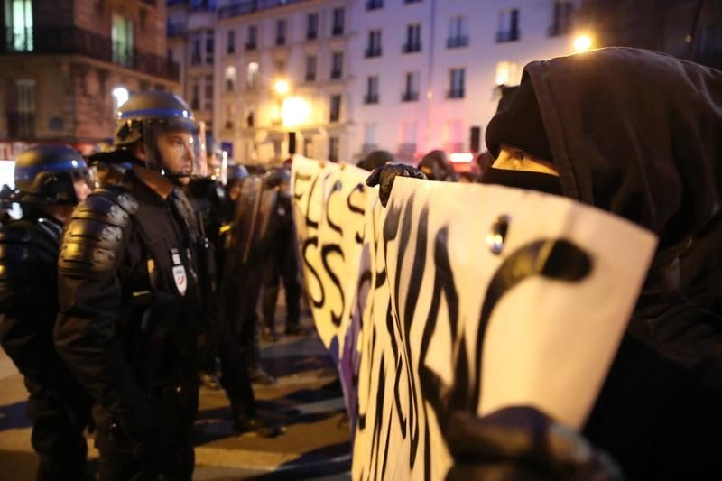 Incidents a paris lors d'un rassemblement de soutien a theo