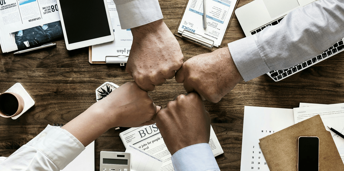 Fiers de leur travail reconnu, les salariés ont plaisir à accomplir leurs tâches et se surpassent.