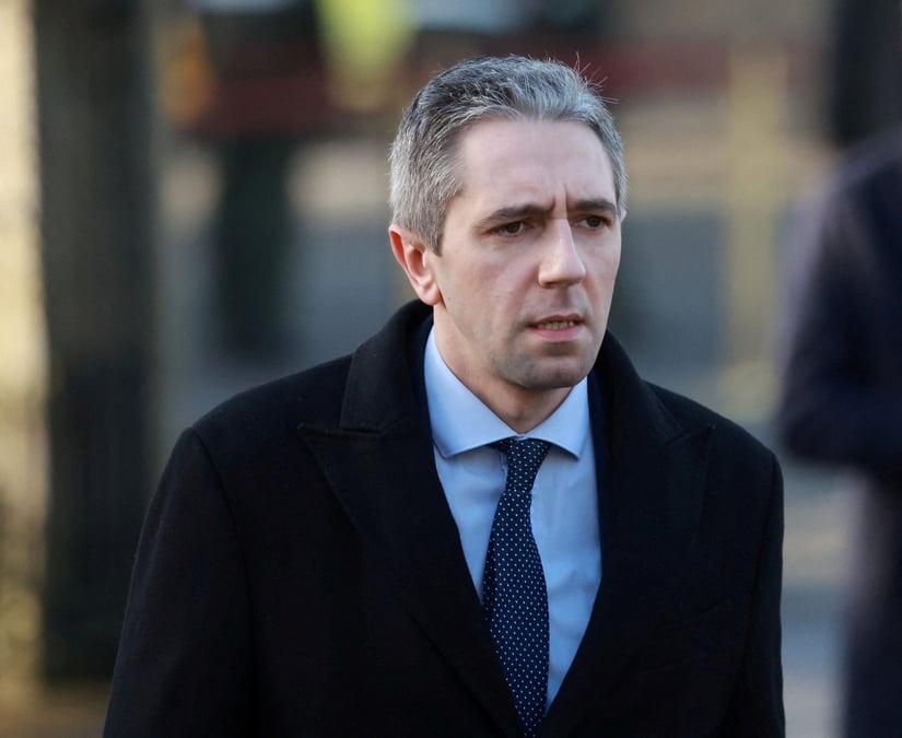 Simon harris lors des funerailles nationales de l'ancien premier ministre irlandais john bruton
