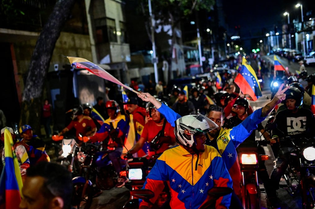 Les partisans du president venezuelien nicolas maduro
