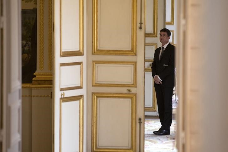 Rameau d'olivier de Valls au Sénat sur la réforme territoriale