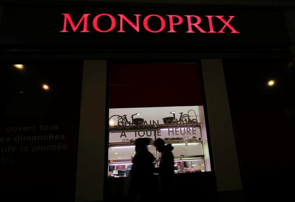 Casino boucle la cession de murs de monoprix pour 742 millions d'euros