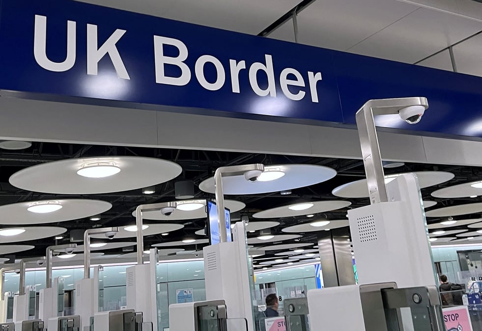 Zone de controle des passeports a l'aeroport d'heathrow