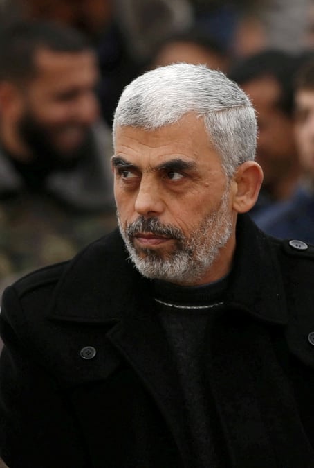 Le chef du hamas, yehia sinwar, participe a un rassemblement a khan younis, dans le sud de la bande de gaza