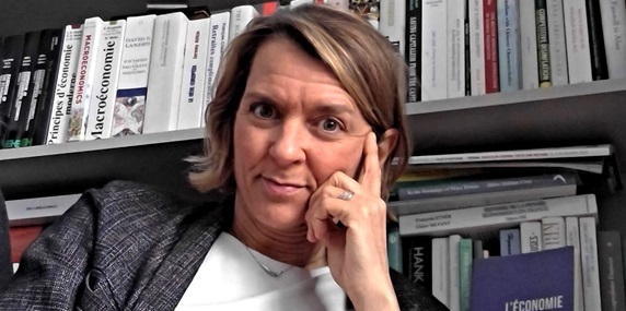 Hélène Périvier est économiste à l'Observatoire français des conjonctures économiques (OFCE - Sciences Po) et présidente du Conseil de la famille, un organisme rattaché à Matignon.