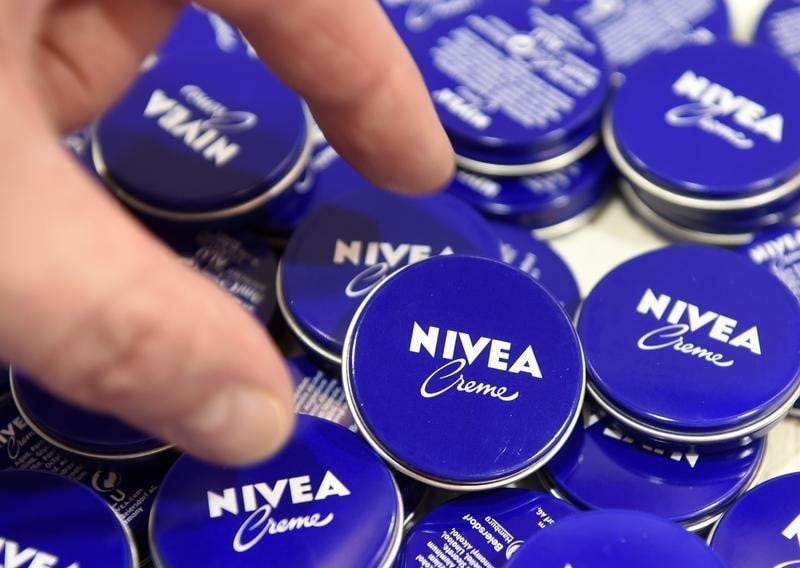 Beiersdorf releve ses previsions de benefice 2016