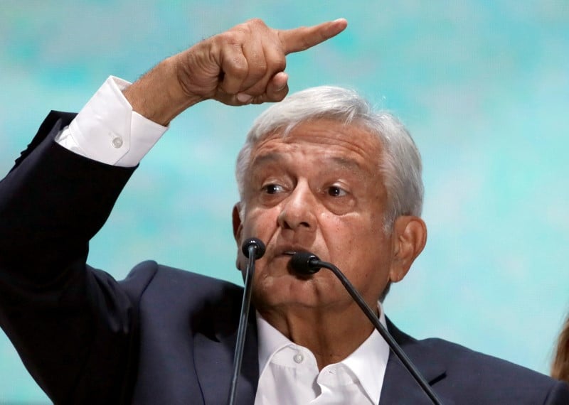 Lopez obrador et trump parlent d'immigration, de commerce et de securite