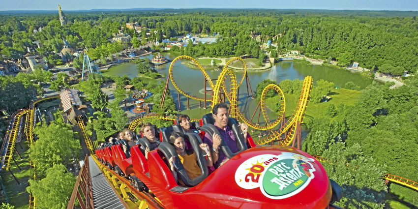 Le Futuroscope et le Parc Astérix complètent le podium