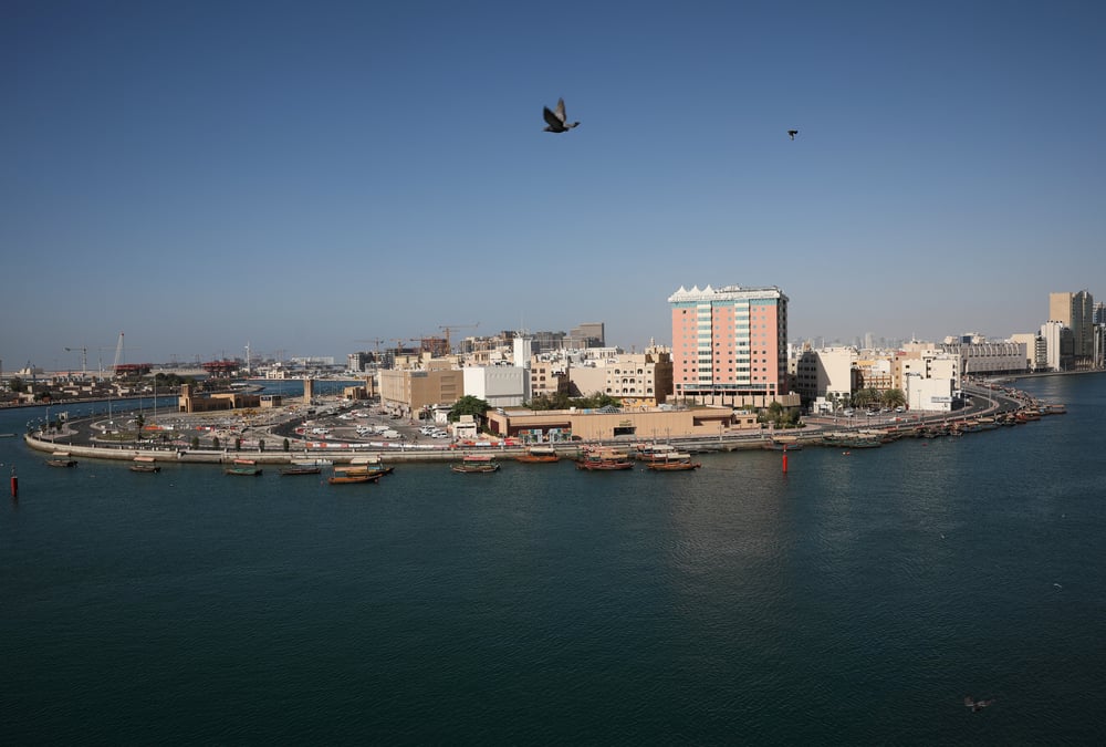Dubai veut seduire les riches retraites face a la crise