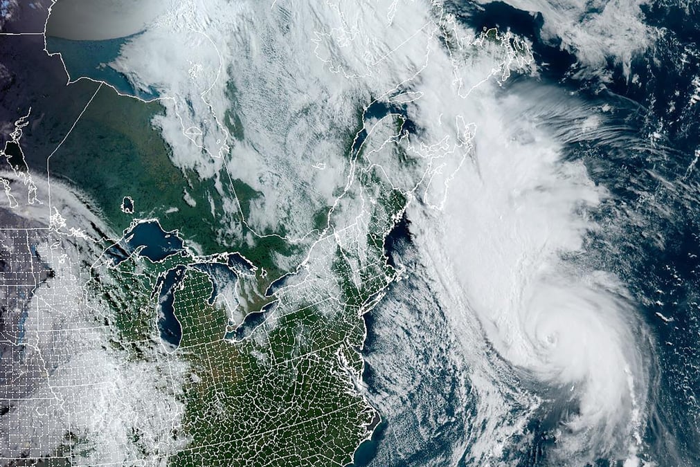 L'ouragan fiona avance vers les provinces maritimes du canada sur une image composite du satellite meteorologique goes-east