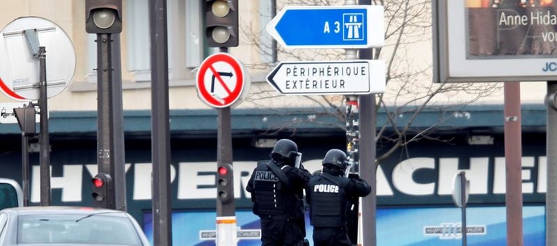 Quatre mises en examen dans l’enquete sur les attentats