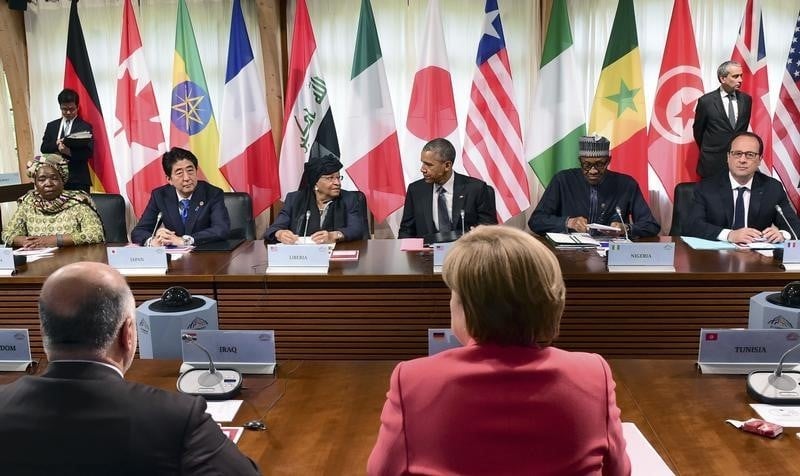 Moscou minimise la portee des engagements du g7