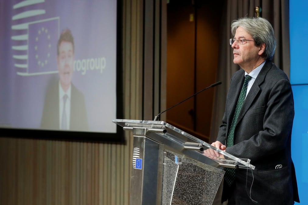 Le soutien a la zone euro doit etre maintenu tant que necessaire, dit l'eurogroupe