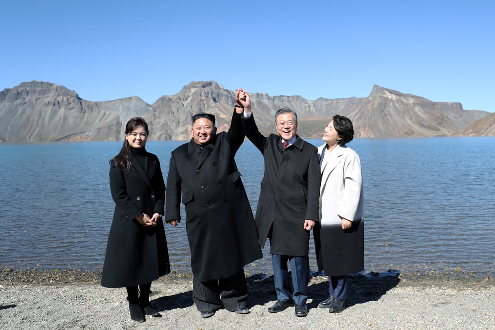 Coree du nord: premiere apparition publique en un an de l'epouse de kim