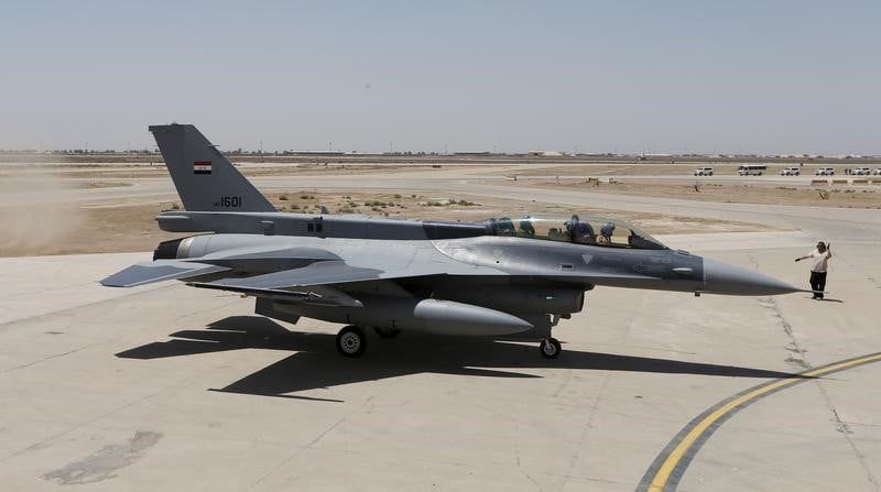 Baghdadi vise par des f-16 de l'armee de l'air irakienne