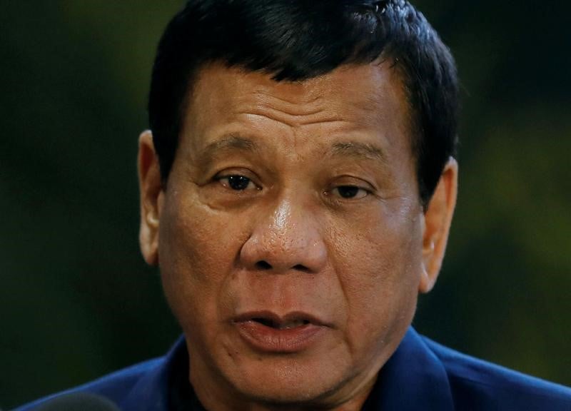 Duterte plaisante a nouveau sur le viol en pleine loi martiale