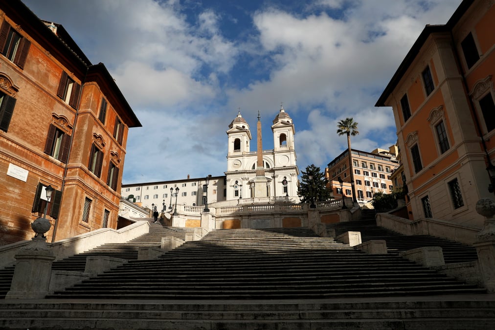 Coronavirus: le bilan en italie depasse les 2 millions de cas