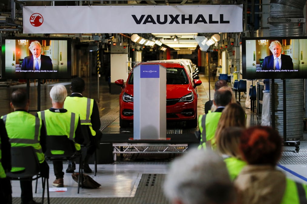 Stellantis va transformer son site d'ellesmere port (gb), en usine de production de vehicules electriques