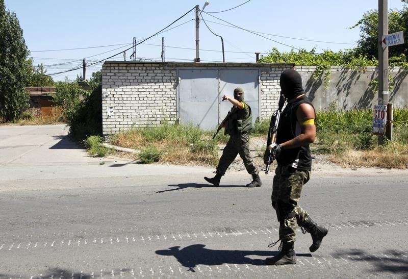 Des bombardements font 6 morts à Donetsk, le cessez-le-feu menacé
