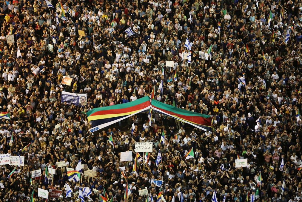 Grande manifestation a tel aviv contre la loi sur l'"etat nation du peuple juif"