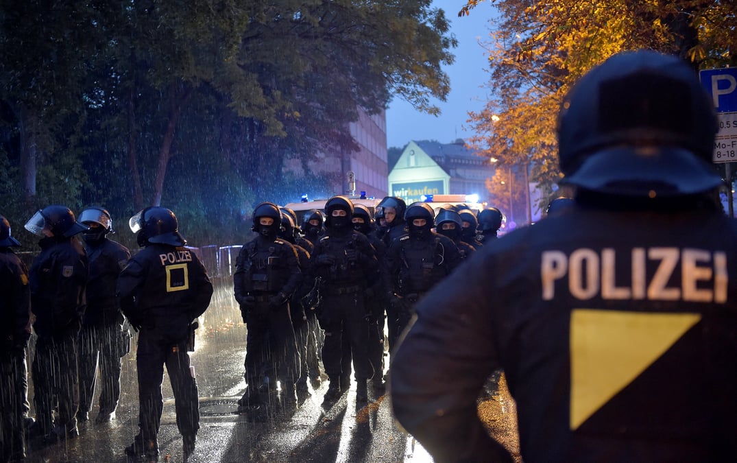 Six hommes arretes apres les manifestations de chemnitz