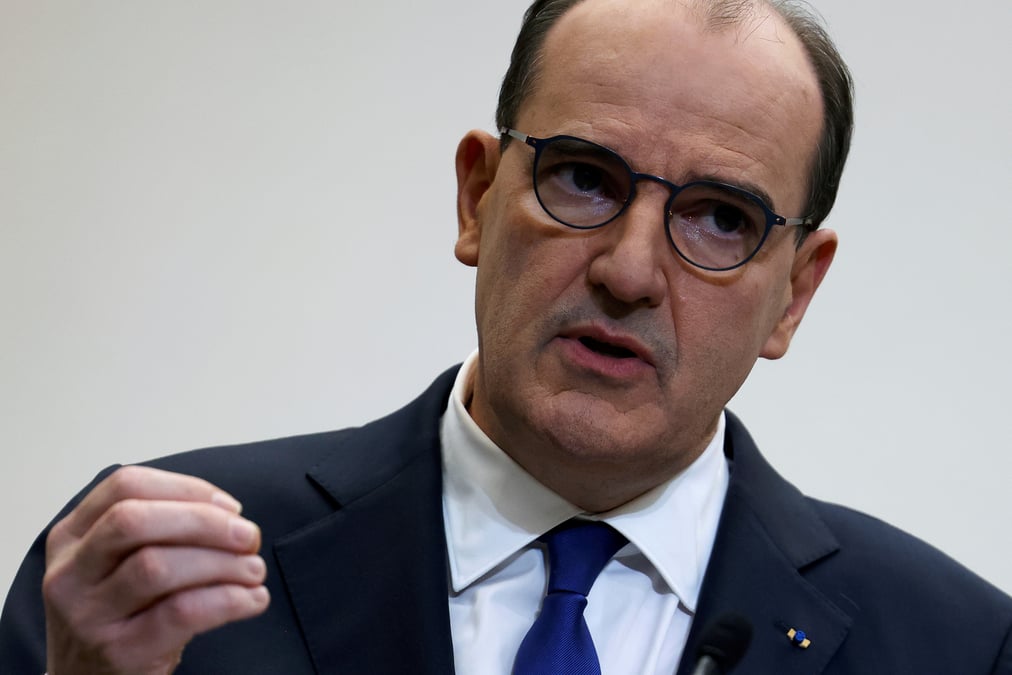 Castex lance le volet investissements du segur de la sante