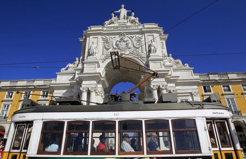 Le deficit public du portugal reduit de 20% en 2014