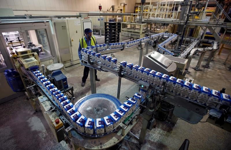 La production industrielle baisse moins que prevu dans la zone euro