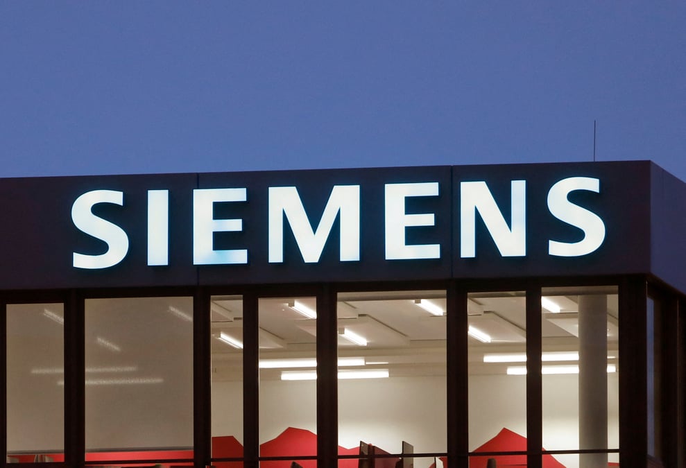 Gb: siemens renonce a contester en justice le contrat de trains remporte par alstom et hitachi