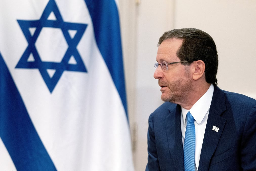 Le president israelien isaac herzog pendant une reunion avec le secretaire d'etat americain antony blinken a washingtonon