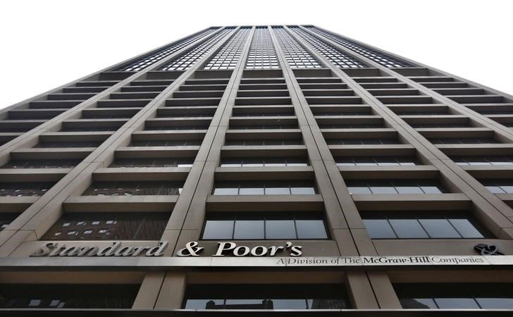 S&p releve la note du portugal a bbb-, avec perspective stable