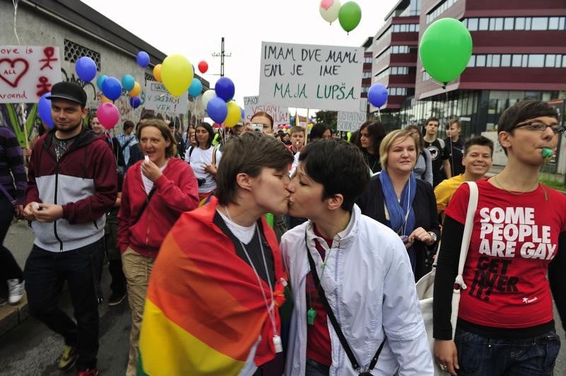 La slovenie celebre son premier mariage homosexuel