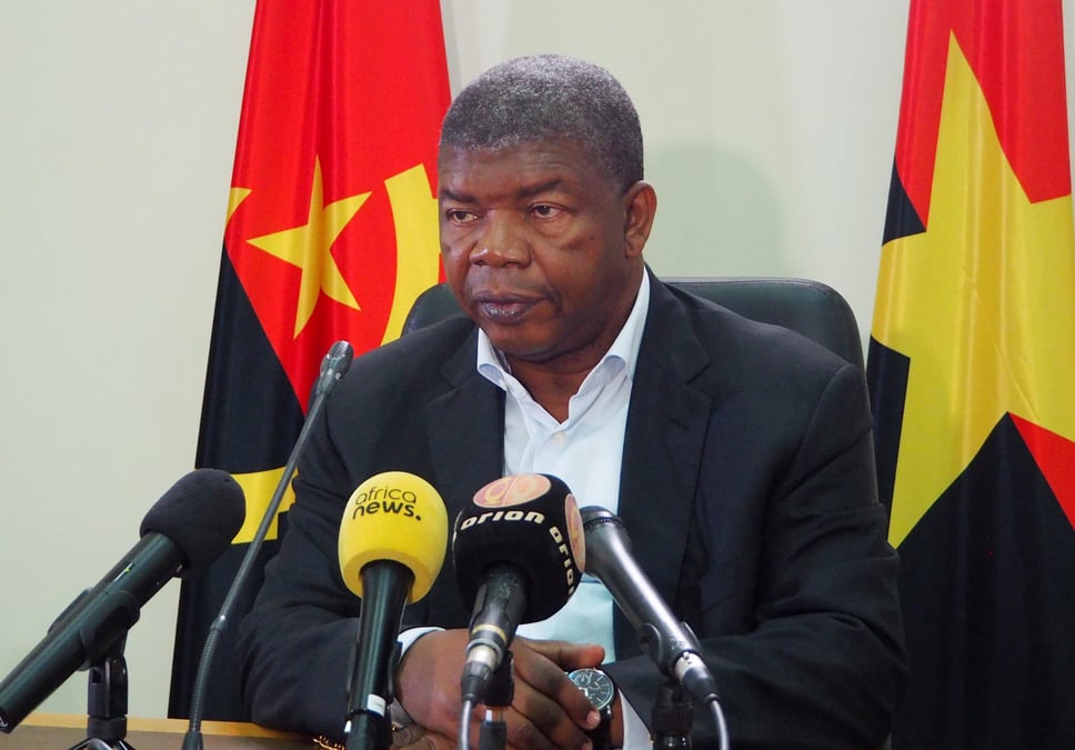 Le parti au pouvoir en angola confiant sur l'issue du scrutin