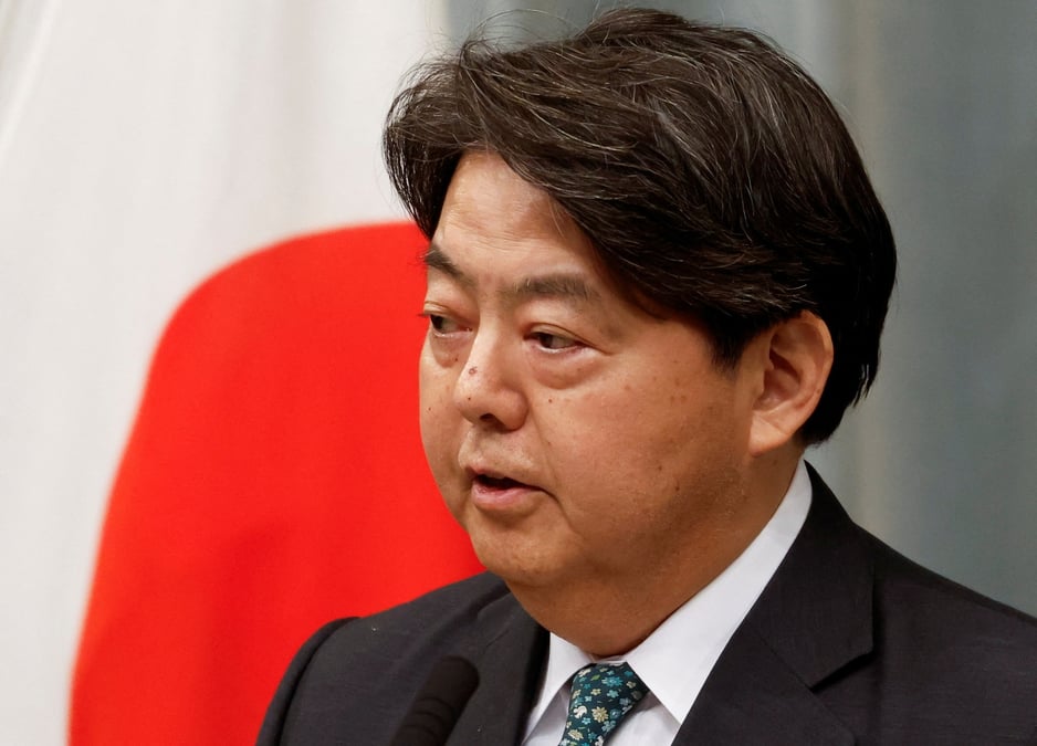 Le secretaire general du cabinet, yoshimasa hayashi