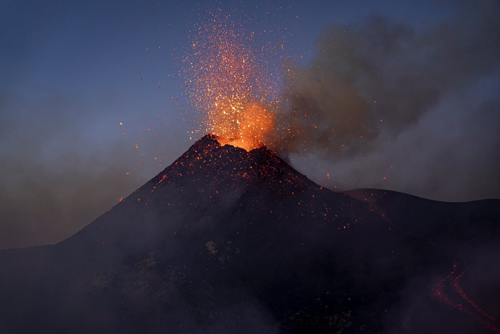 Eruption de l'etna en italie