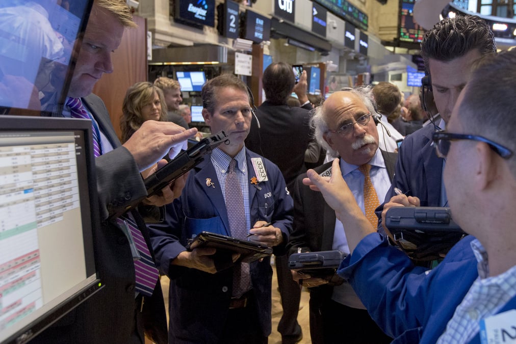 Les marches americains cloturent en tres legere baisse